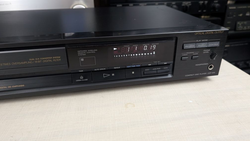 Sony CDP-670 Wysokiej jakość odtwarzac płyt CD