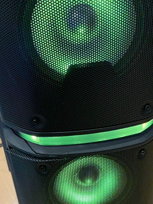 VOCAL-STAR VS-P180 głośnik karaoke z bluethooth z 2 mikrofonami RGB