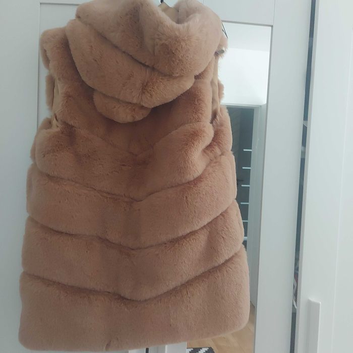 Kamizelka futro polecam karmelowa z kapturem