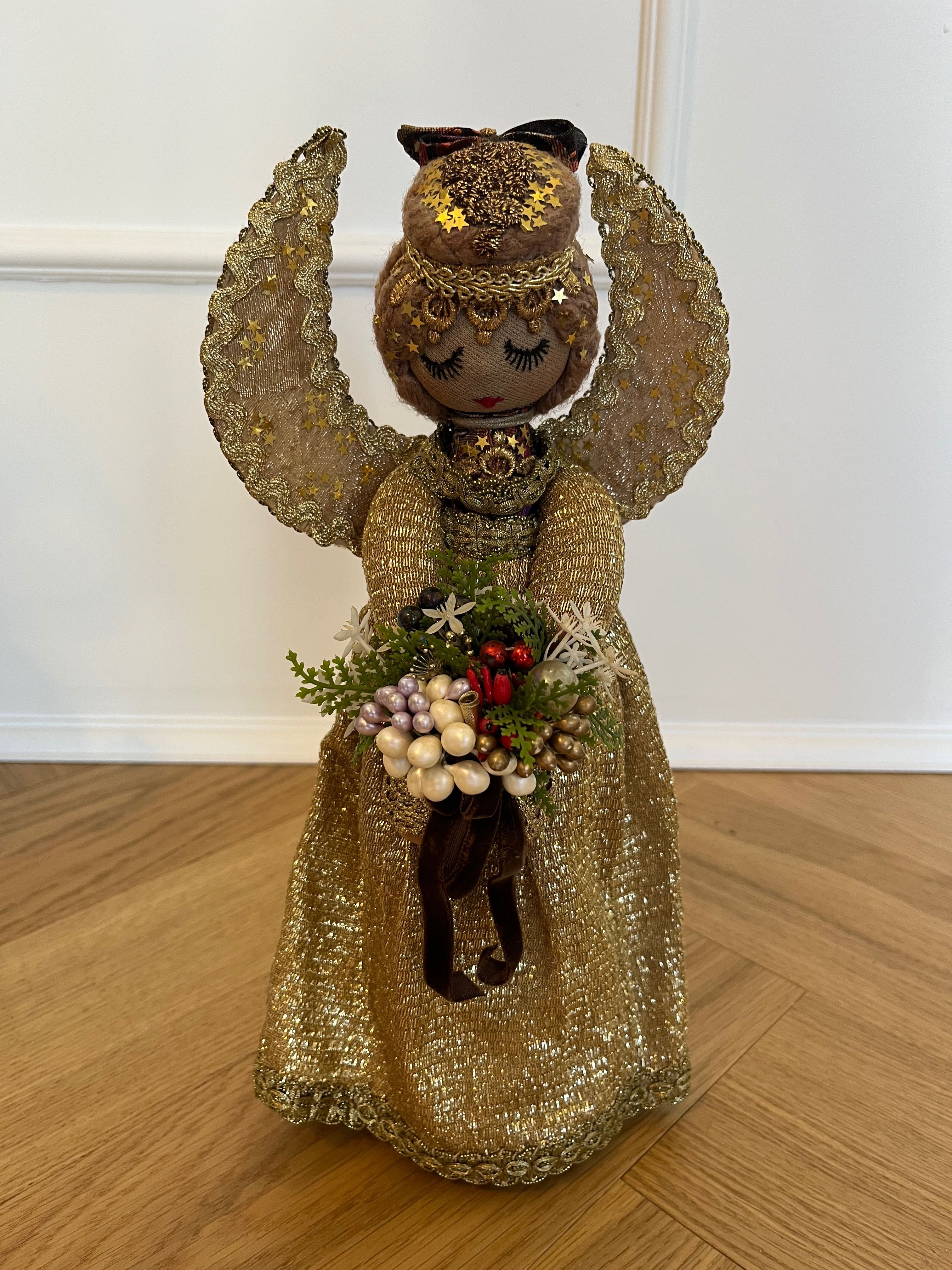 Aniołek złoty figurka