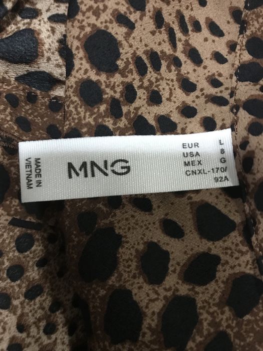 Vestido , marca Mango