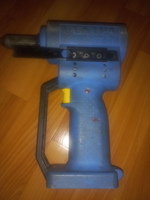 Продам Акамуляторний заклепочник