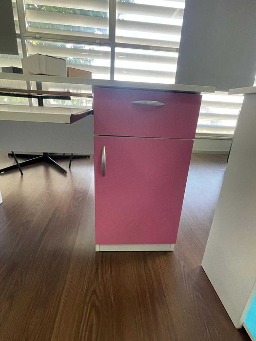 Secretária branca e cor-de-rosa para escritório ou estudo 140x57x75