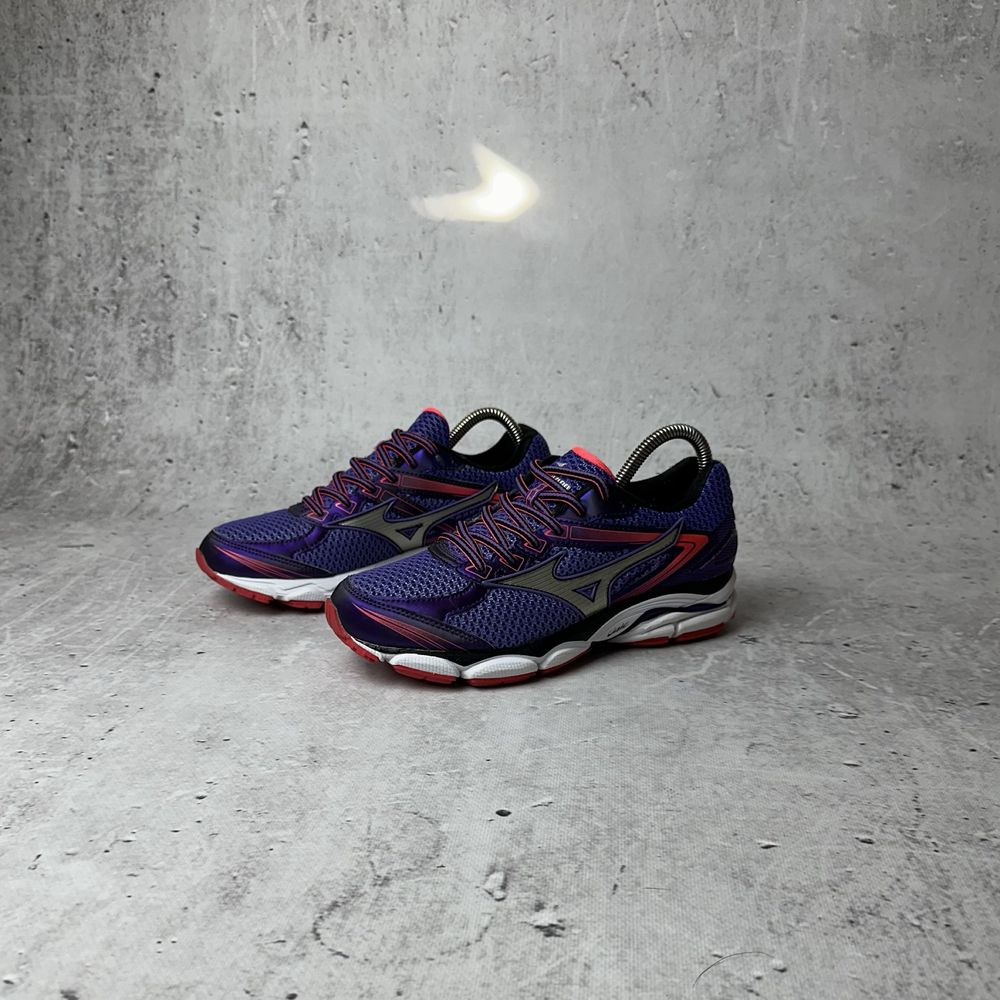 Buty Mizuno Wave Ultima 8  Size: 38 24 cm