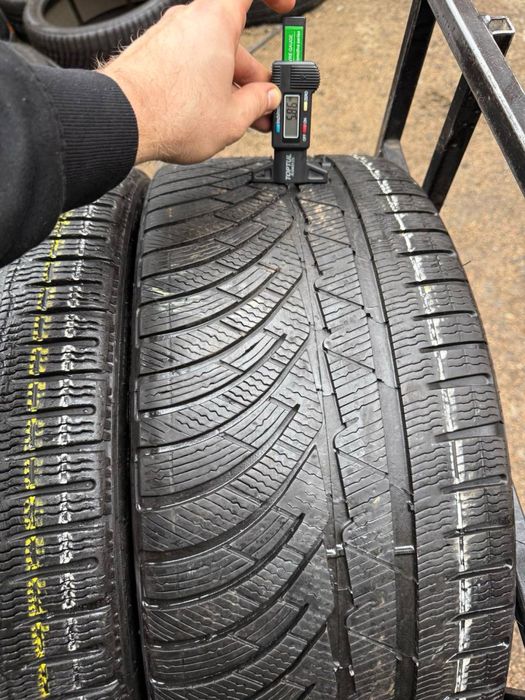 Шины БУ 275 30 235 35 R 20 Michelin Pilot Alpin 4 разноширокие зима