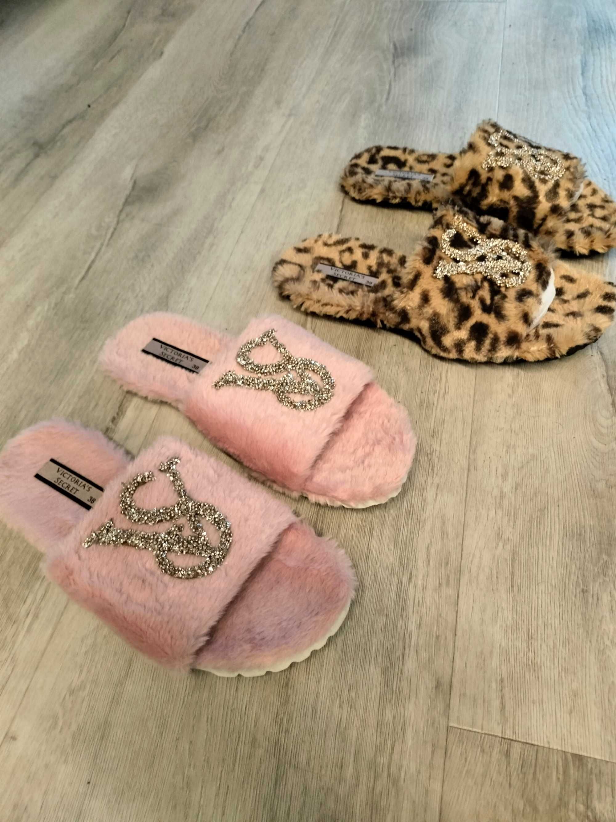 Kapcie logowane nowe rozmiar 38 różowe