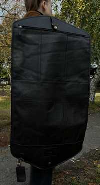 Портплед кожаный известной фирмы Ashwood leather для переноски костюмо