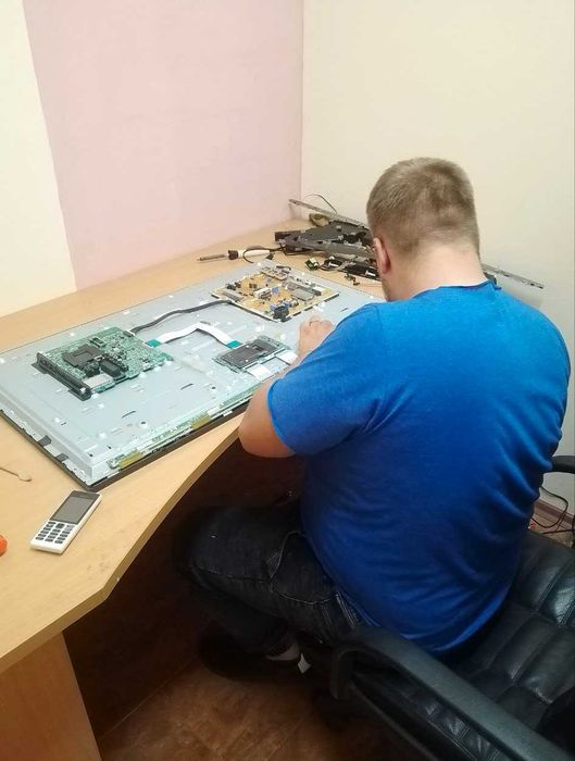 Профессиональный ремонт телевизора. Частный телемастер выезд по г Киев