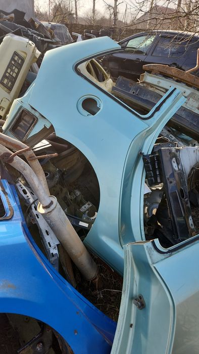 Четверть Пежо/Peugeot 207 307 308 3008 508