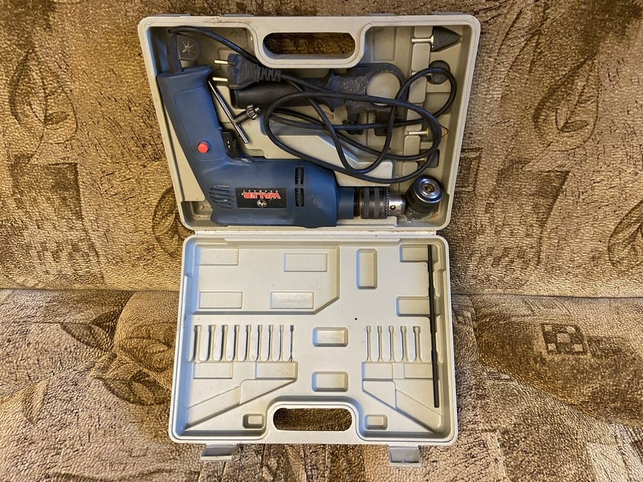 Продам  дрель,ударная.Нерабочая