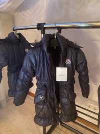 Курточка Moncler 9-10 років