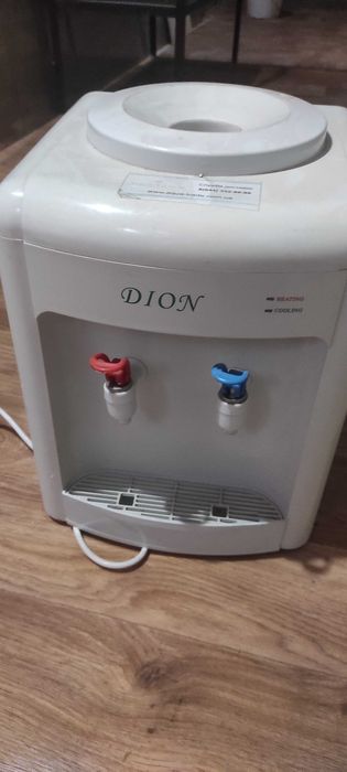 Кулер для води DION