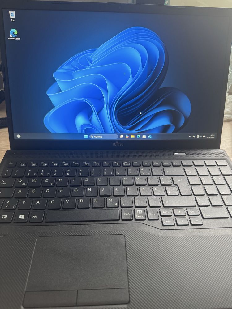 Laptop Fujitsu Lifebook A3510i3 -1005G1