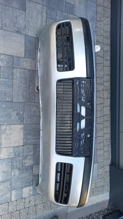 Skoda Octavia 1 lift zderzak przod przedni srebrny 9102 spryski