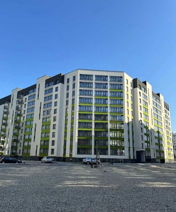 3к квартира! З виглядом на озеро.