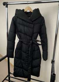 Зимова чорна куртка, розмір S