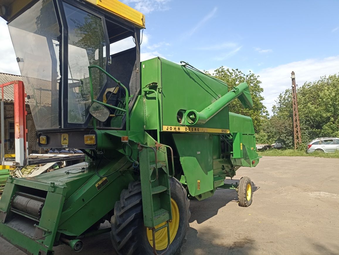 Комбайн John Deere 952