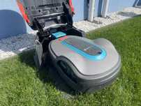 Robot koszący Gardena Sileno Life Smart 750 z dachem