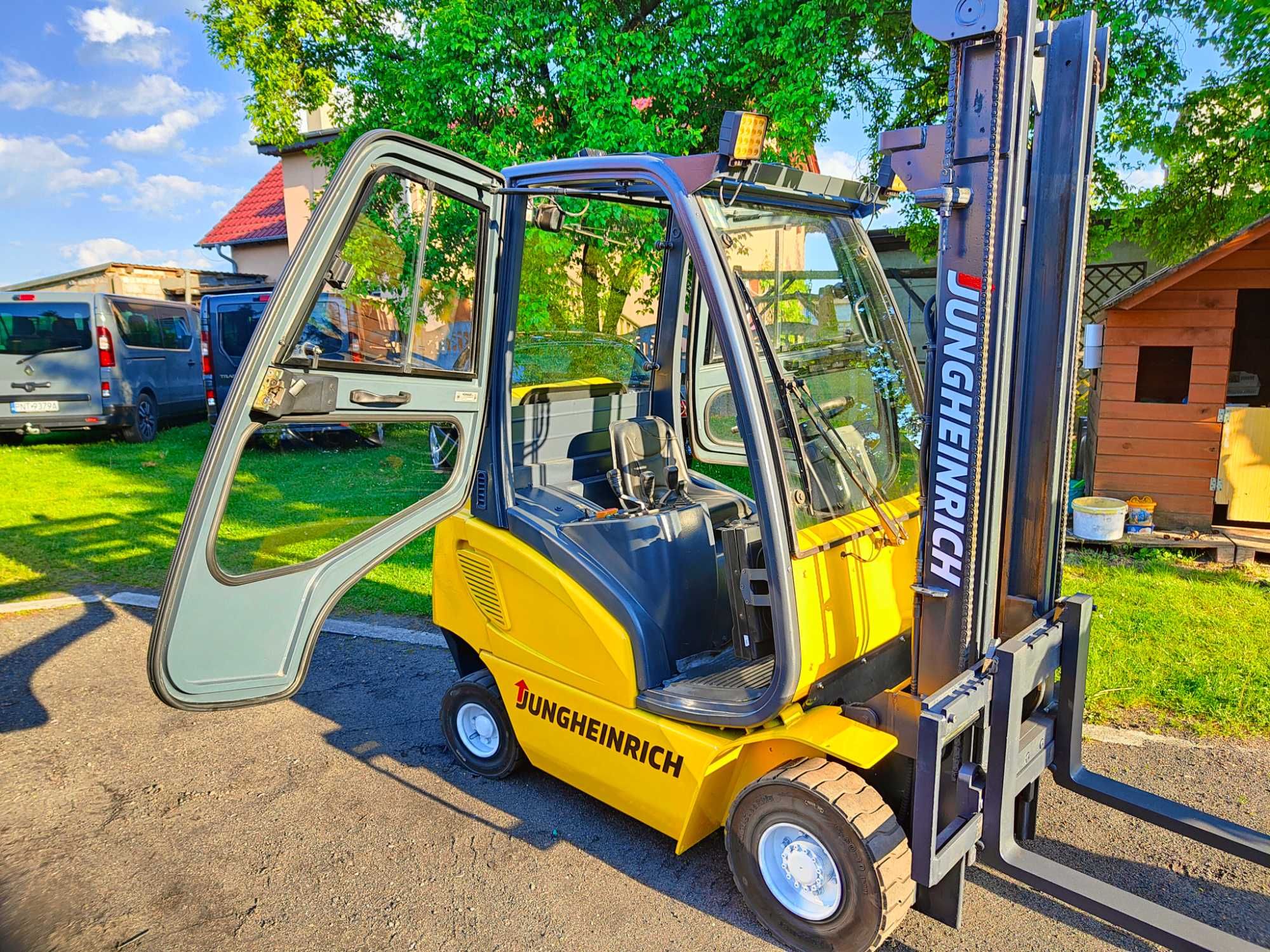 Wózek widłowy Jungheinrich TFG16AK przesuw, duplex, pełna kabina FV23%