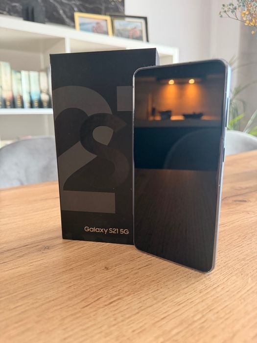 Samsung Galaxy S21 5g stan bardzo dobry