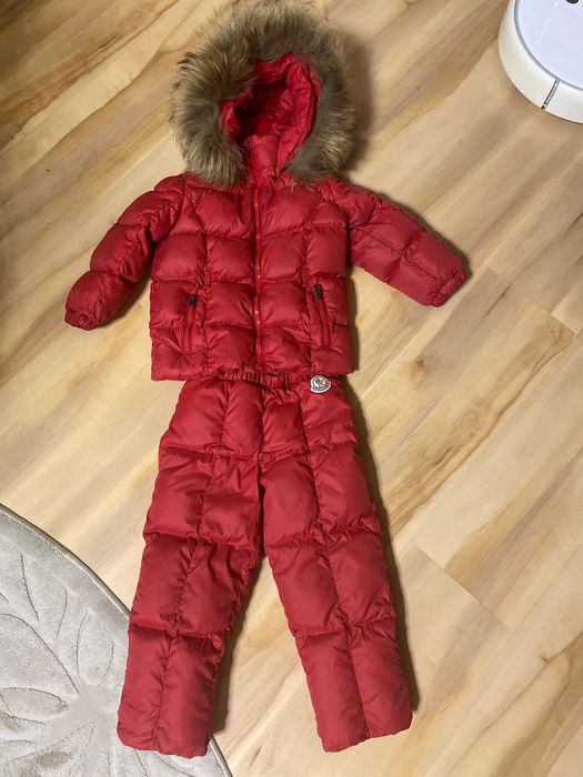 Зимовий комбінезон пуховик moncler оригінал для дівчинки