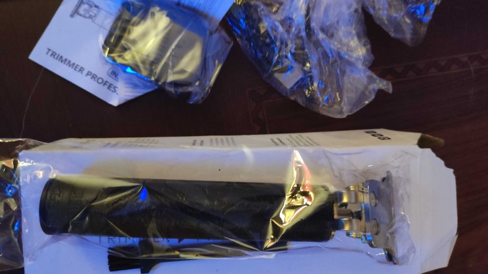 Máquina para corte de barba e cabelo