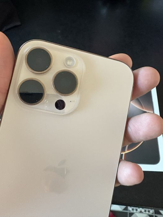 Iphone 16 pro max idealny stan  pustynny tytan