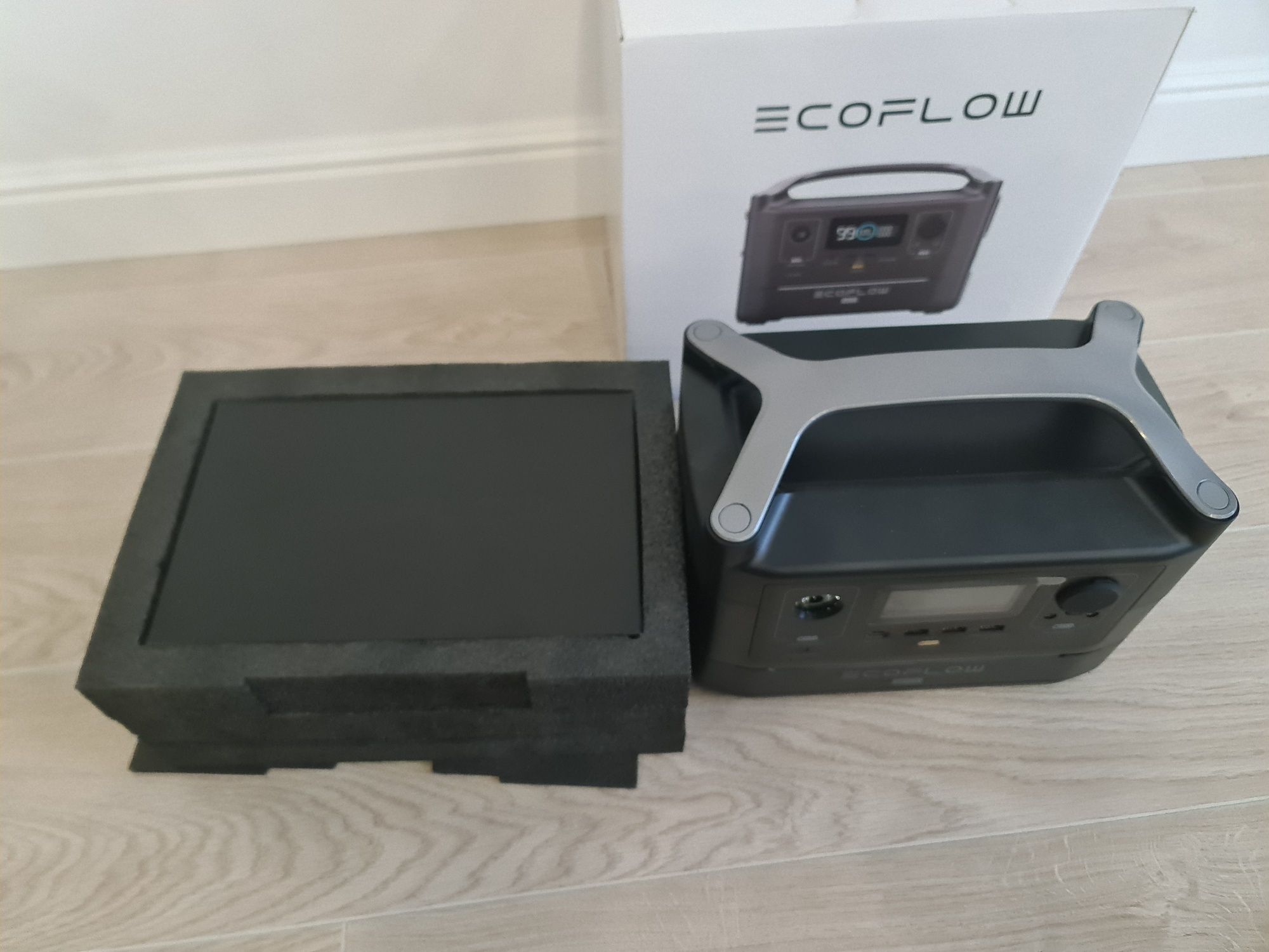 Зарядная станция EcoFlow RIVER Max (576 Вт·ч)