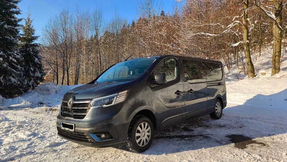 Wynajem busa 9 os z kierowcą - wesela kawalerskie przewozy na lotnisko