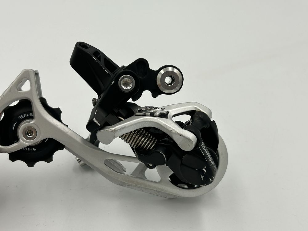 Przerzutka shimano deore xt rd-m773
