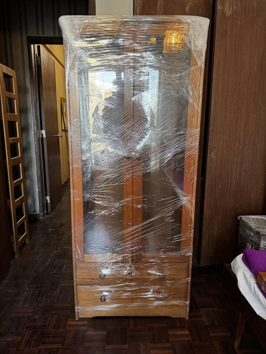 Armário portas vidro
