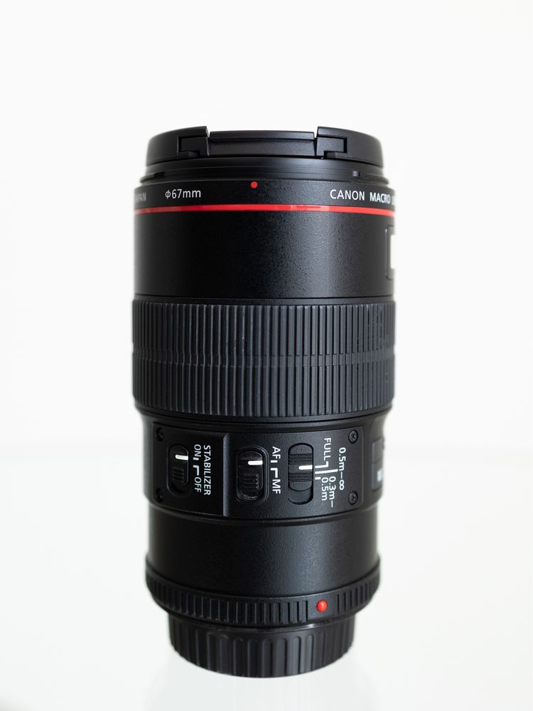 Canon EF 100mm f/2.8L Macro IS USM *Como Nova