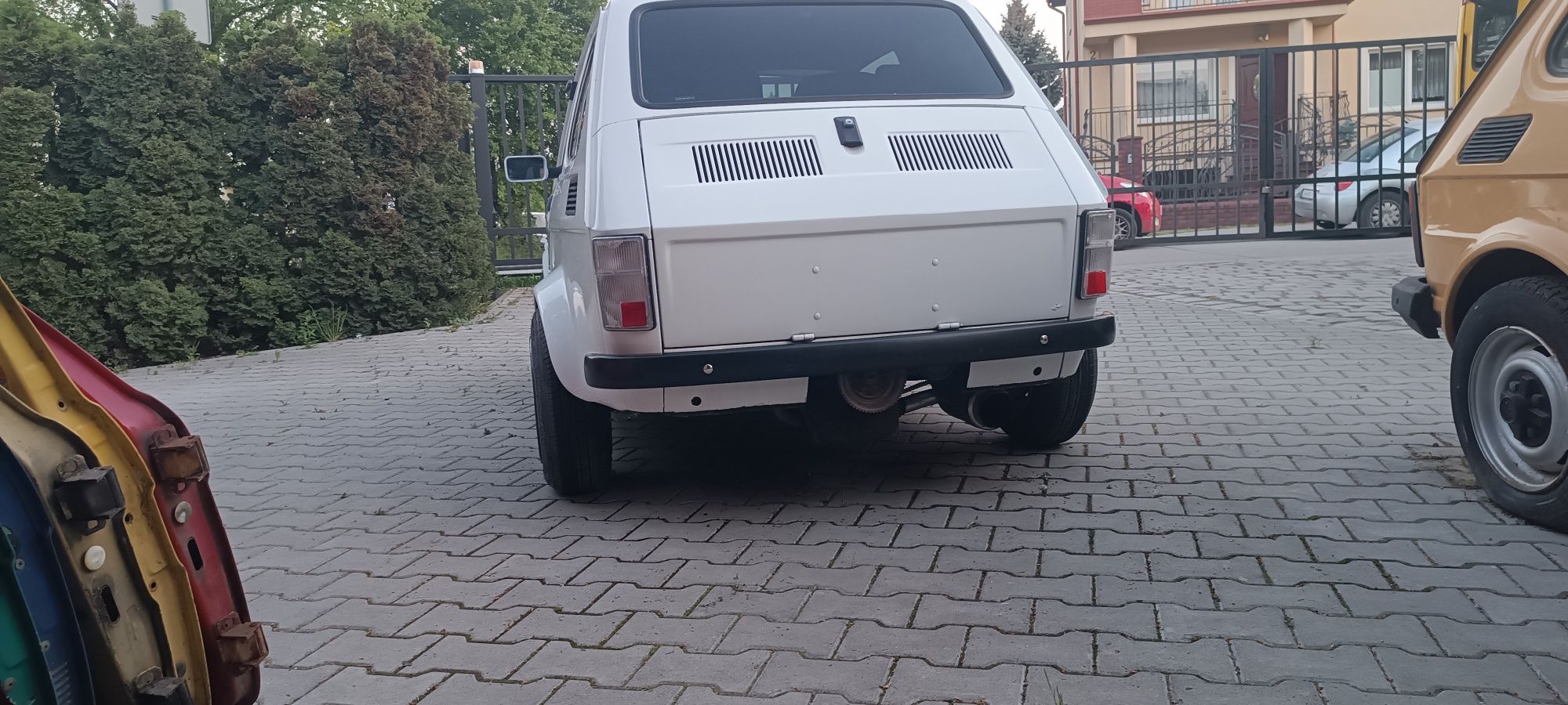 Fiat 126p zderzaki z czarnego laminatu lekkiie 300 gram