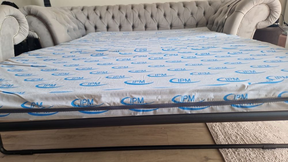 Sprzedam kanapę / sofę Chesterfield plus fotel