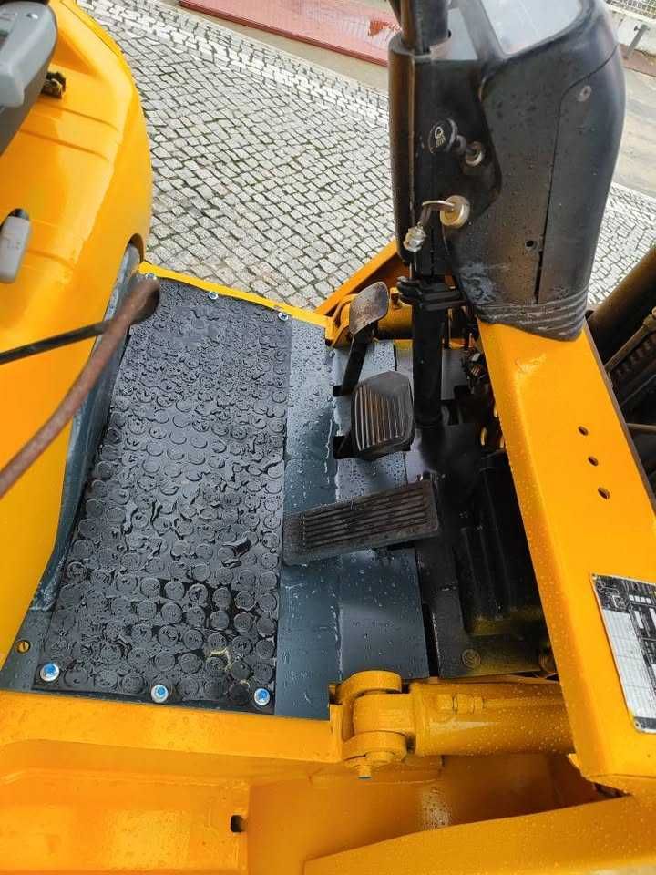 Empilhador 2T diesel com deslocamento lateral