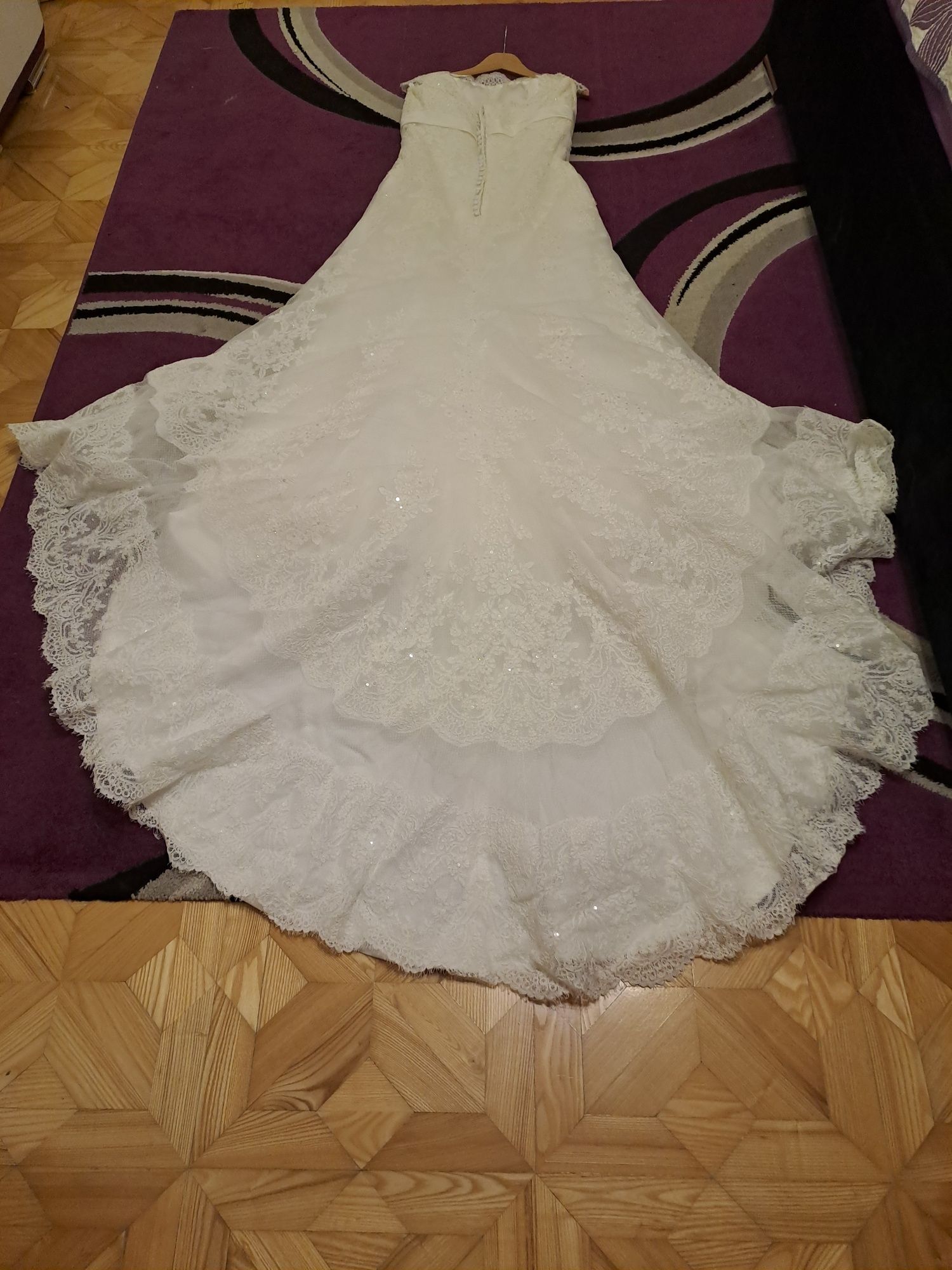 Suknia ślubna r.44 koronkowa Amy Love salon Madonna warszawa