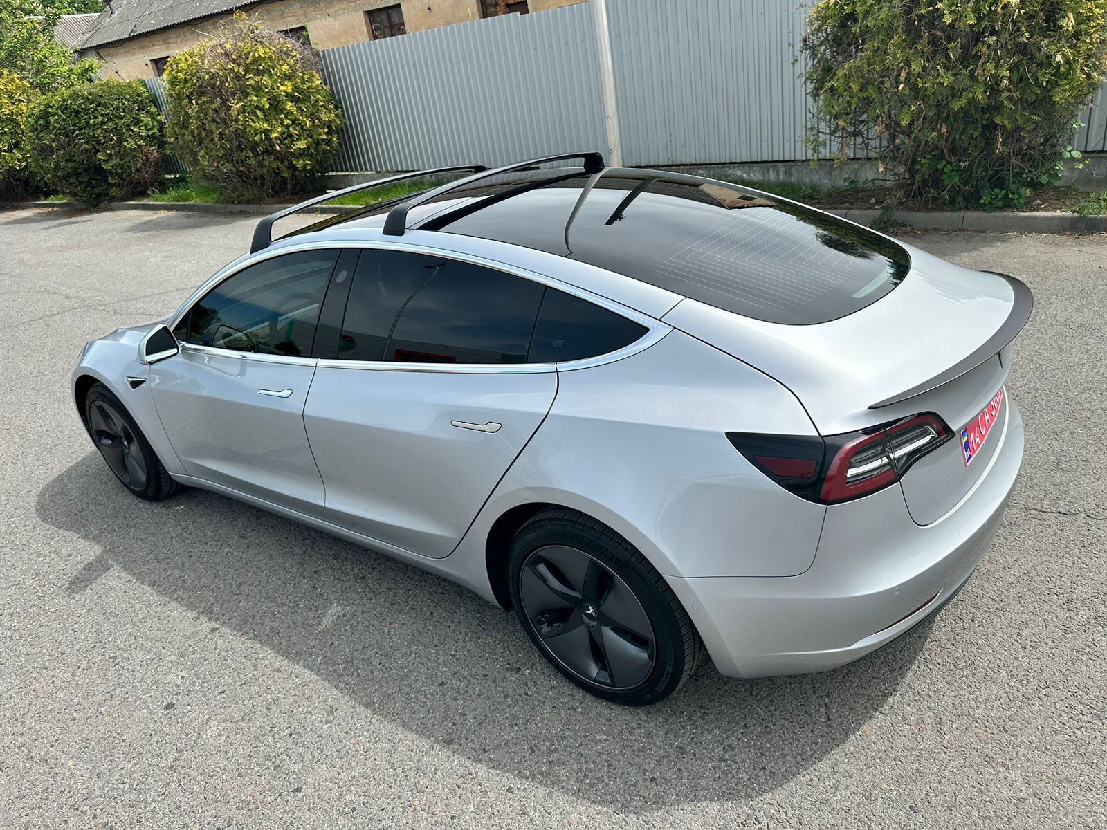 Tesla Model 3 Limited Dual Motor 
Longe Range 75 kwt
Dual Motor 
Ціна