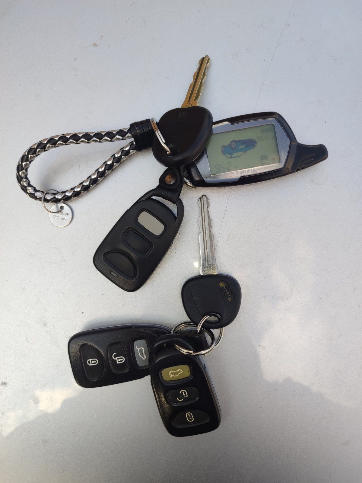 Продам KIA Madgentis, 2009г