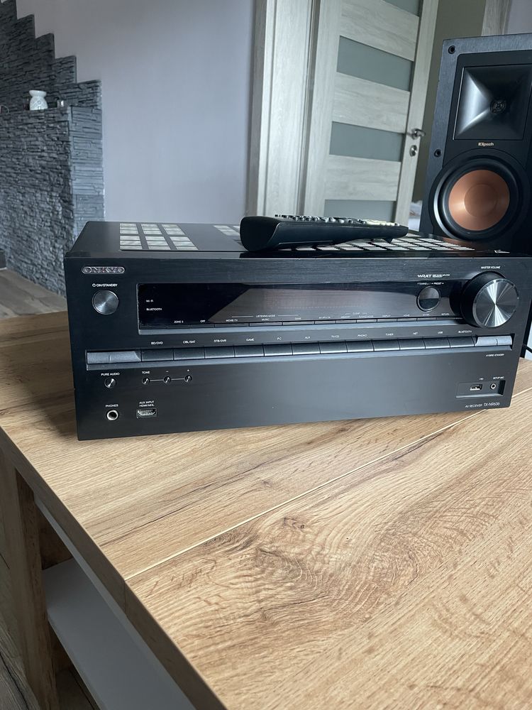 Amplituner Onkyo TX-NR636