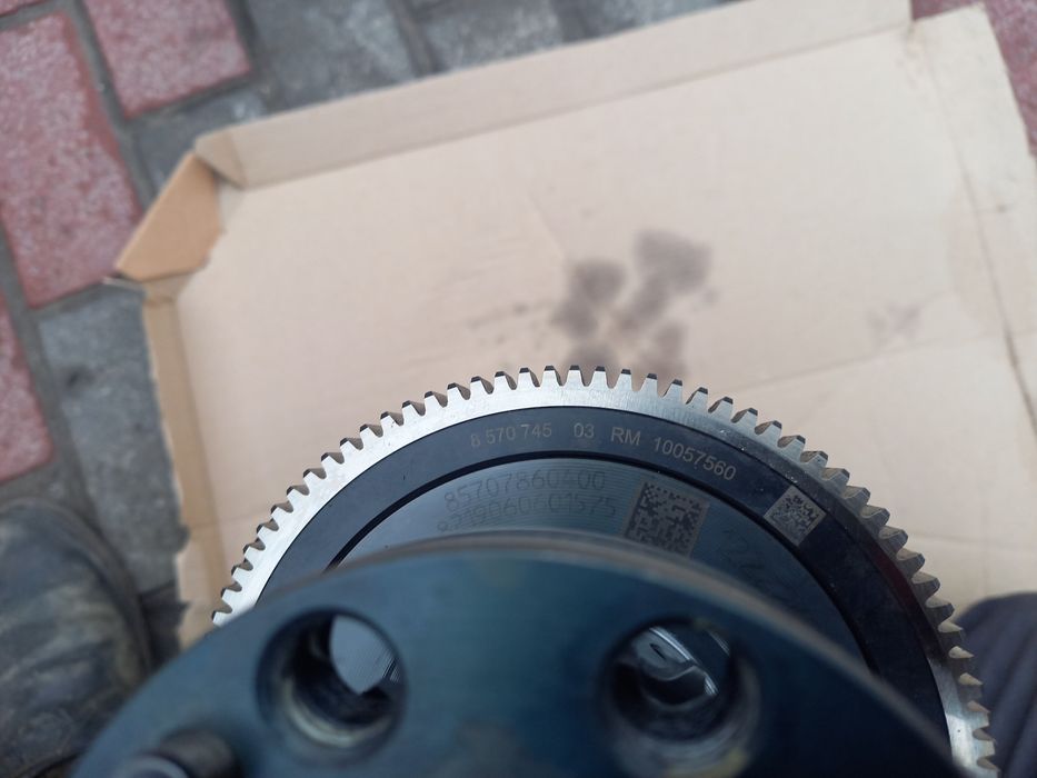 Колінвал mini bmw b47 2.0d  8570745