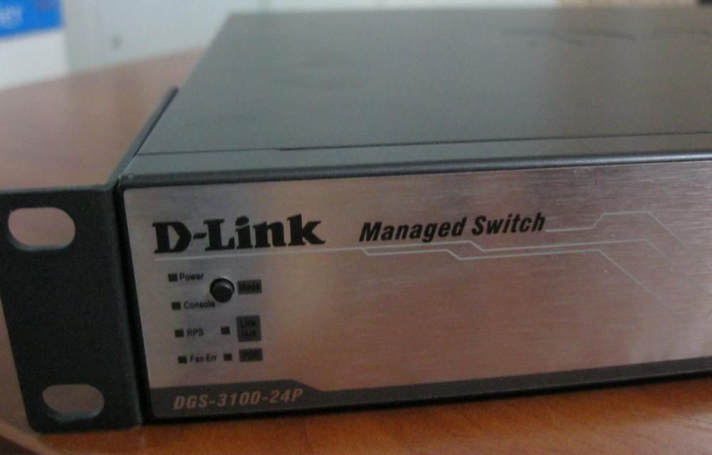 Гігабітні PoE комутатори мережеві D-Link DGS-3100-24P (без вух)