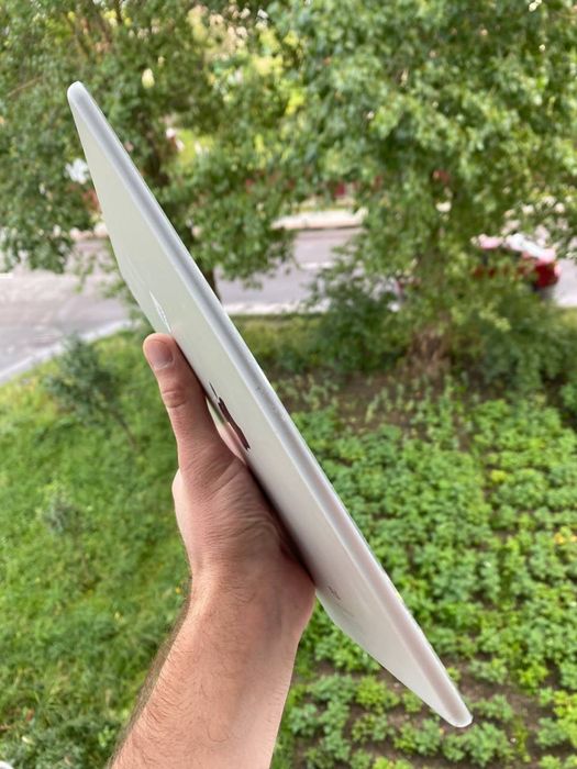 Планшет iPad Air 2 16GB А1566 ICloud (Пароль)