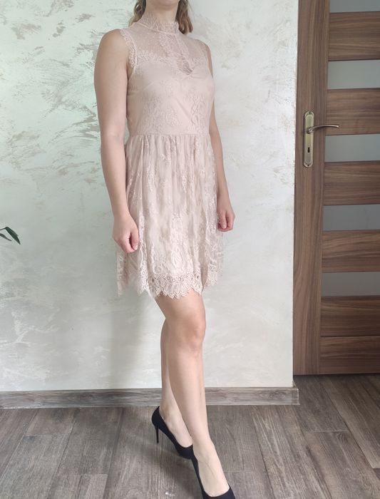 Sprzedam sukienkę koronkowa r S- M studniówka, sylwester