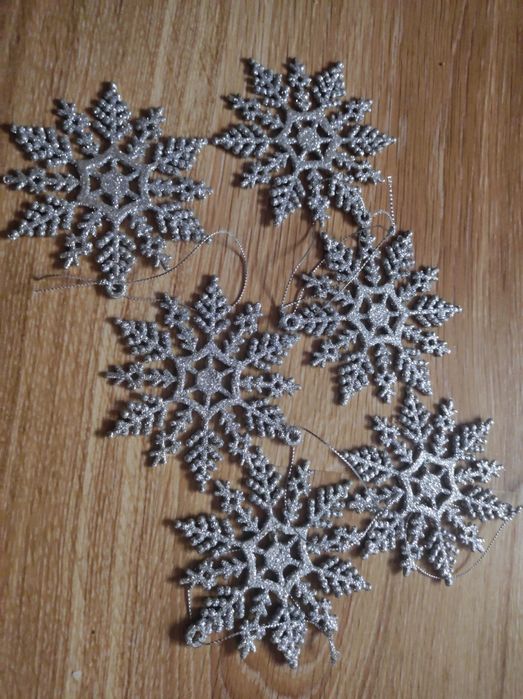 6 srebrnych Płatków  śniegu