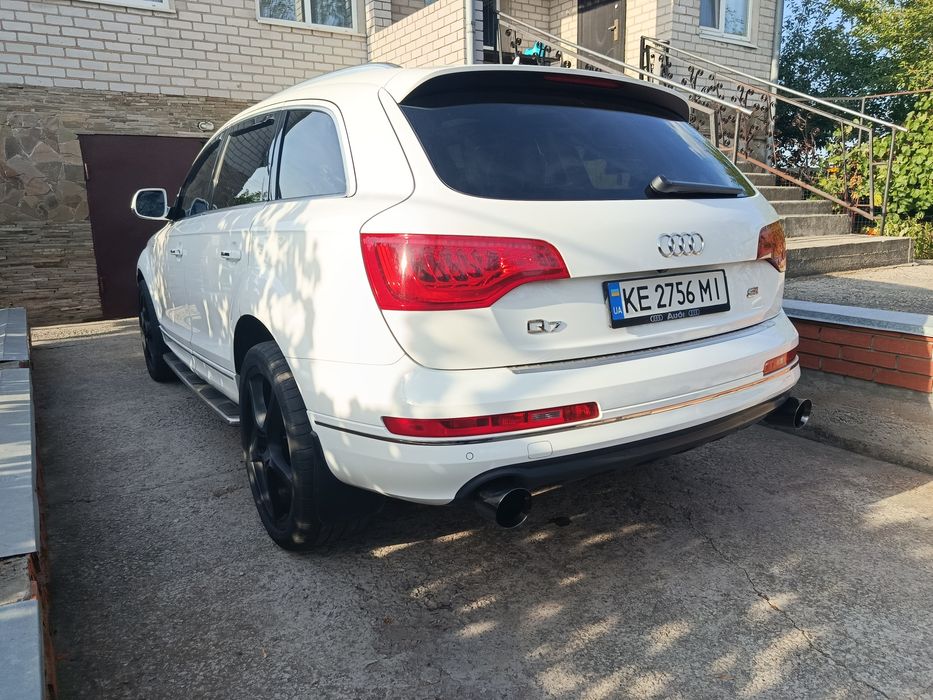 Продам Audi Q7 в отличном состоянии