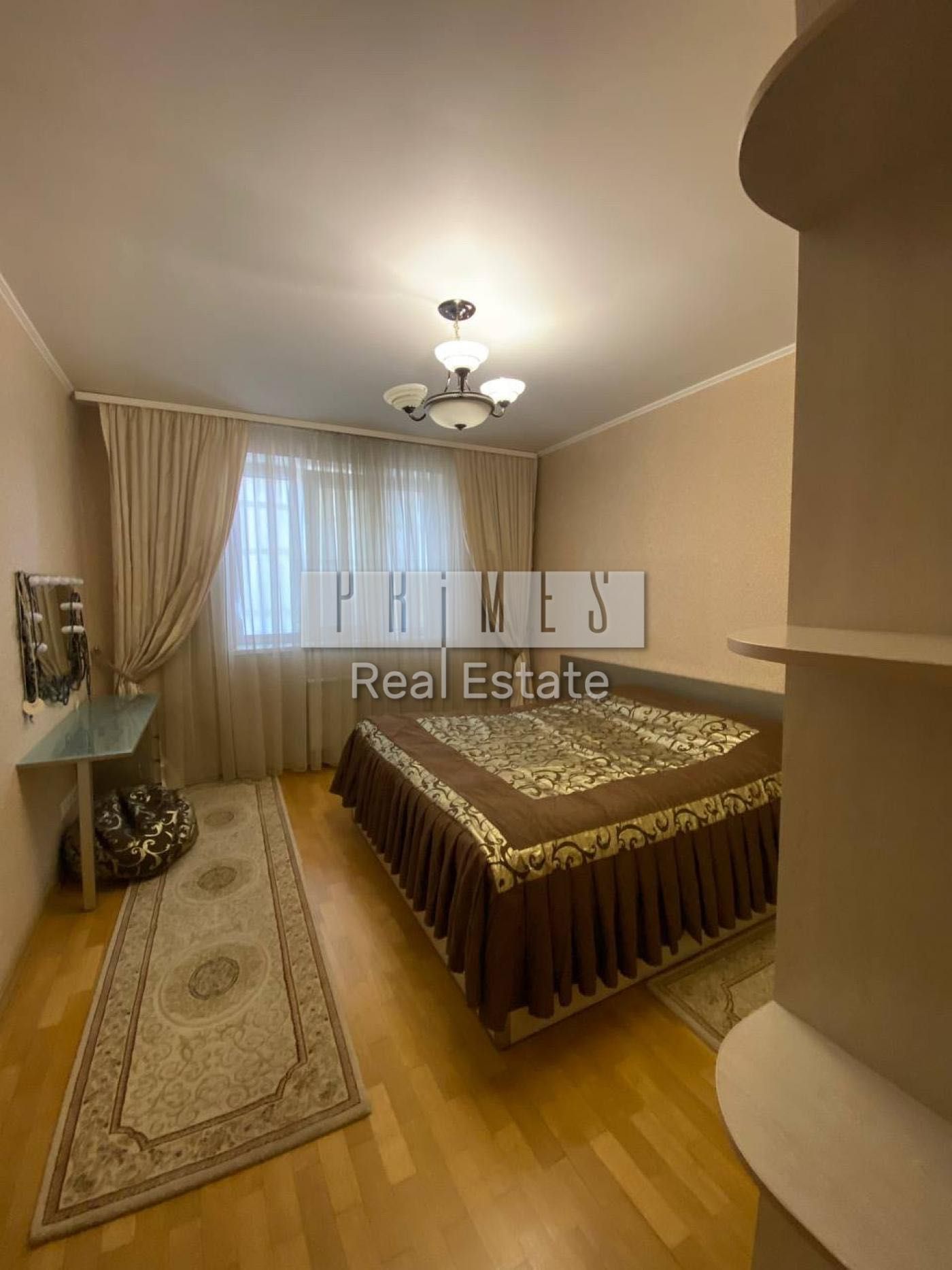 Продаж 2 поверхового будинку Бортничі 263м2 10 соток сосновий ліс
