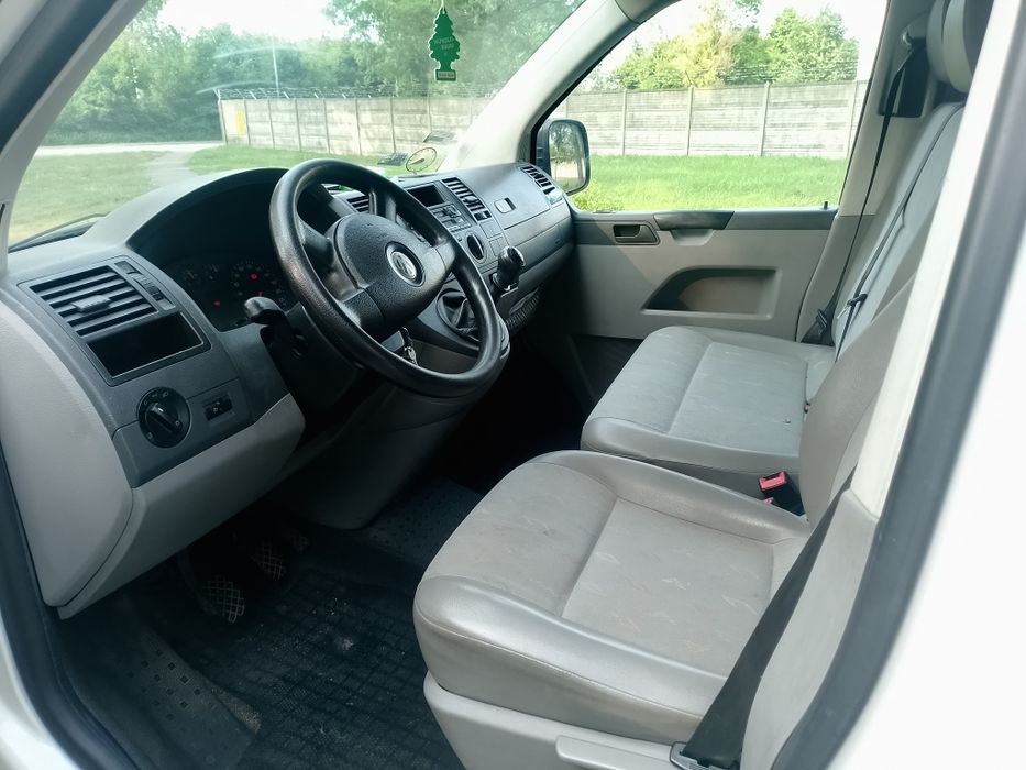VW Transporter T5!  2.5 TDI ! Zadbany !