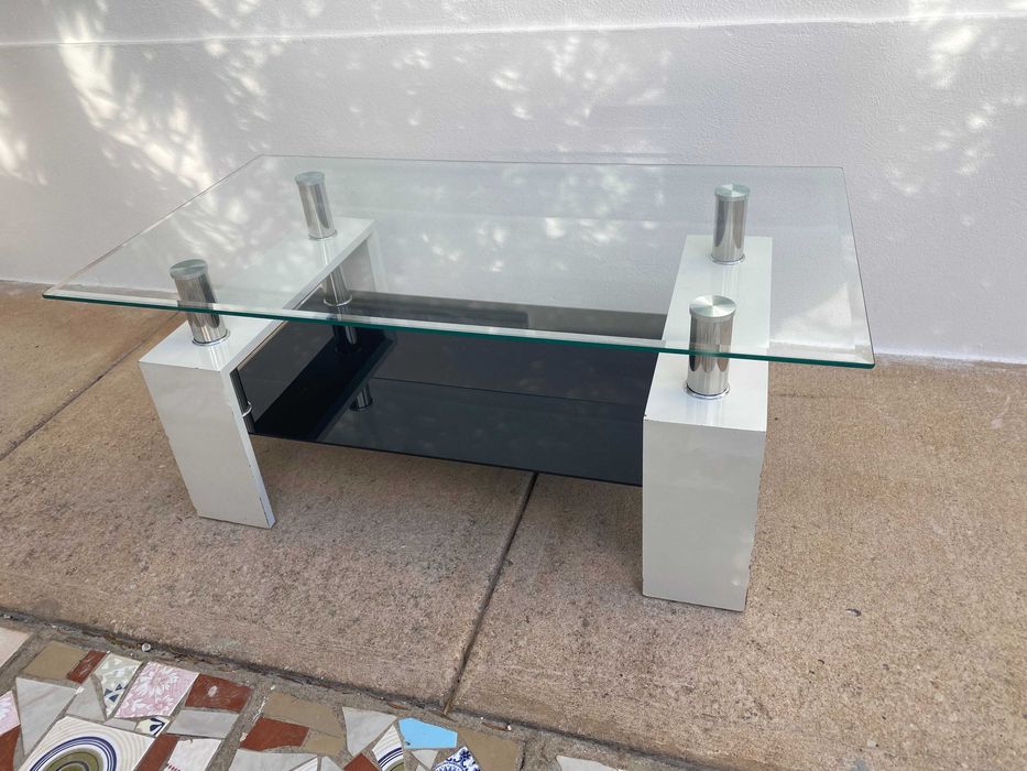 Mesa de centro de vidro