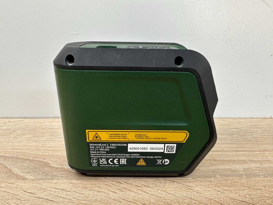 Laser krzyżowy Bosch Universal Level 2