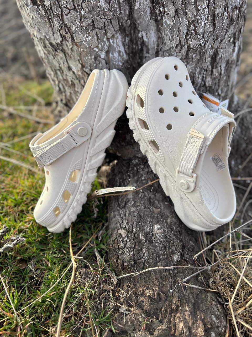 Оригинал Crocs™ Duet Max II Clog Bone унисекс бежевые черные серые